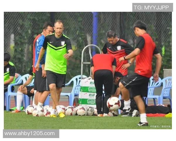 金泽塞维根与东京绿茵激战正酣精彩比赛实况全记录