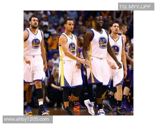 勇士与猛龙总决赛第二场精彩回顾与精彩瞬间分析